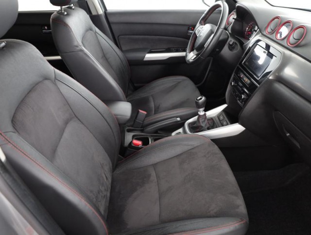 Suzuki Vitara  1.4 BoosterJet 
