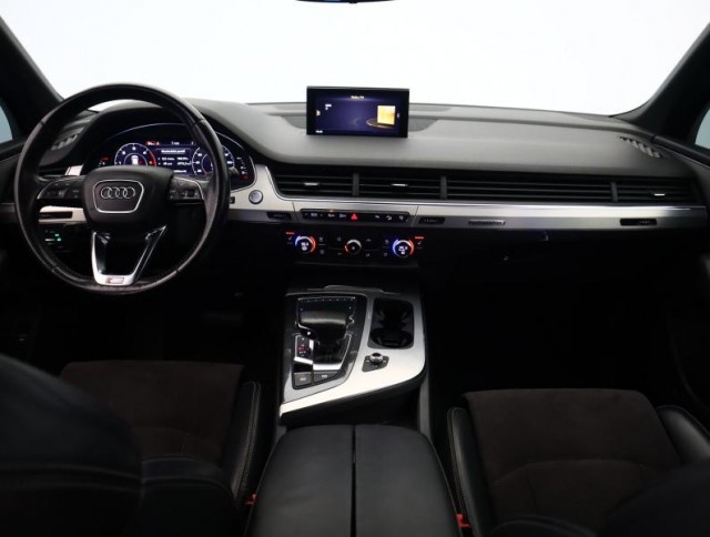 Audi Q7  3.0 TDI S-Line