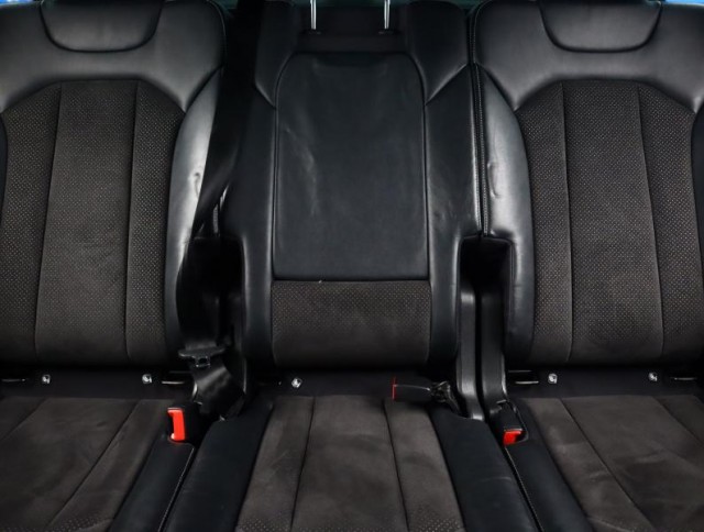 Audi Q7  3.0 TDI S-Line
