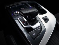 Audi Q7  3.0 TDI S-Line