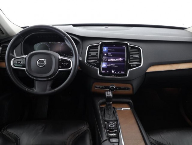 Volvo XC90  D5 AWD 