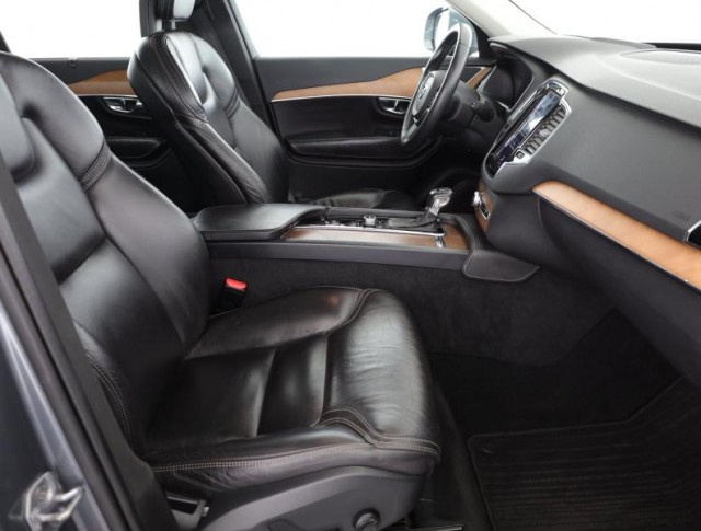 Volvo XC90  D5 AWD 