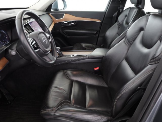 Volvo XC90  D5 AWD 