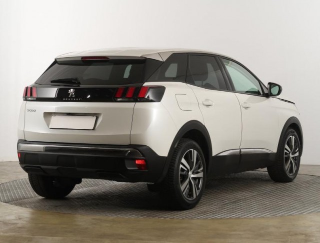 Peugeot 3008  1.5 BlueHDi Allure Pack
