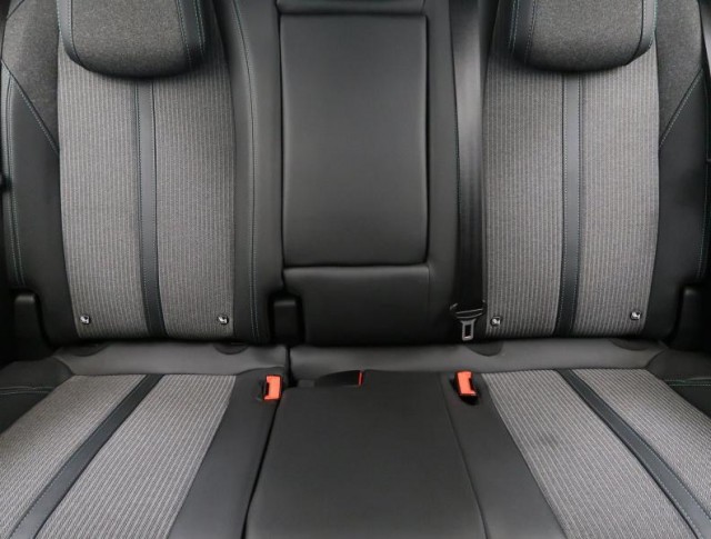 Peugeot 3008  1.5 BlueHDi Allure Pack
