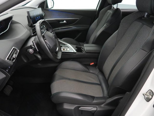 Peugeot 3008  1.5 BlueHDi Allure Pack
