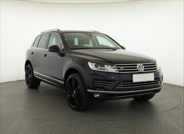 Volkswagen Touareg  3.0 TDI R-Line
