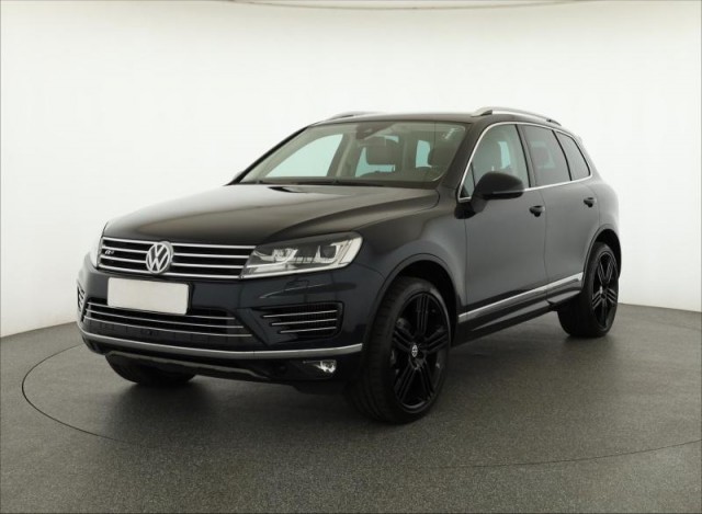 Volkswagen Touareg  3.0 TDI R-Line