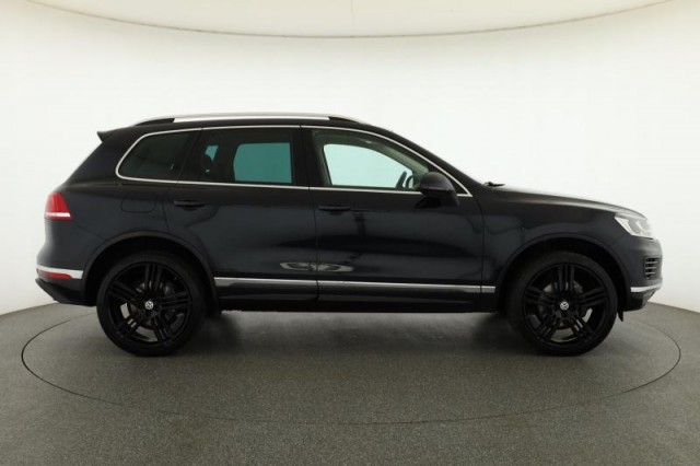 Volkswagen Touareg  3.0 TDI R-Line