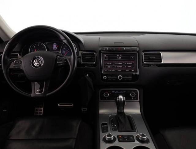 Volkswagen Touareg  3.0 TDI R-Line