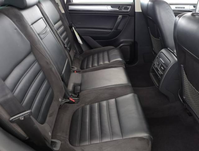 Volkswagen Touareg  3.0 TDI R-Line