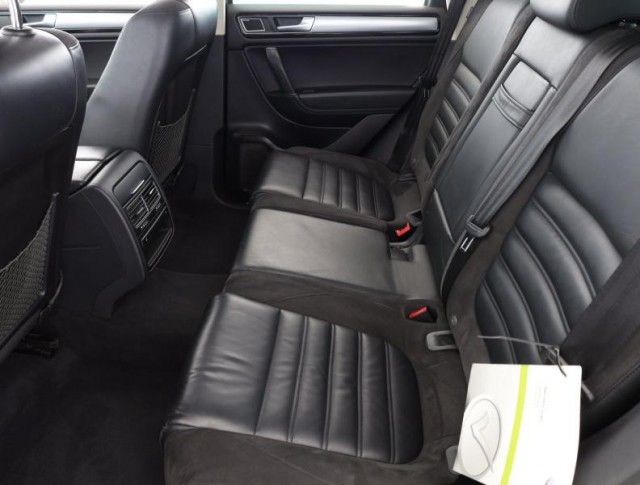 Volkswagen Touareg  3.0 TDI R-Line