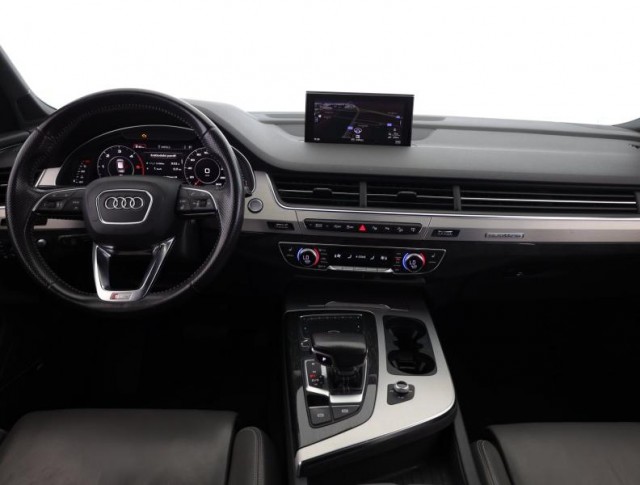 Audi Q7  3.0 TDI S-Line