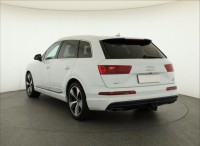 Audi Q7  3.0 TDI S-Line