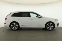 Audi Q7  3.0 TDI S-Line