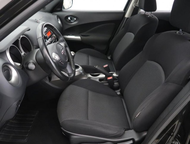 Nissan Juke  1.6 i 