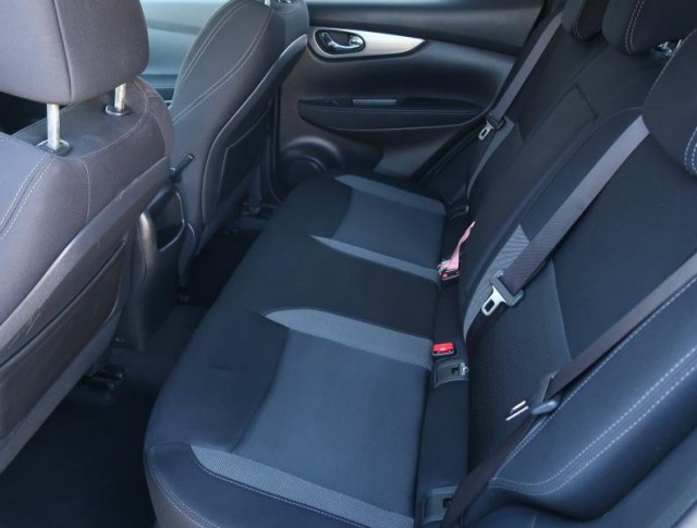 Nissan Qashqai  1.2 DIG-T 
