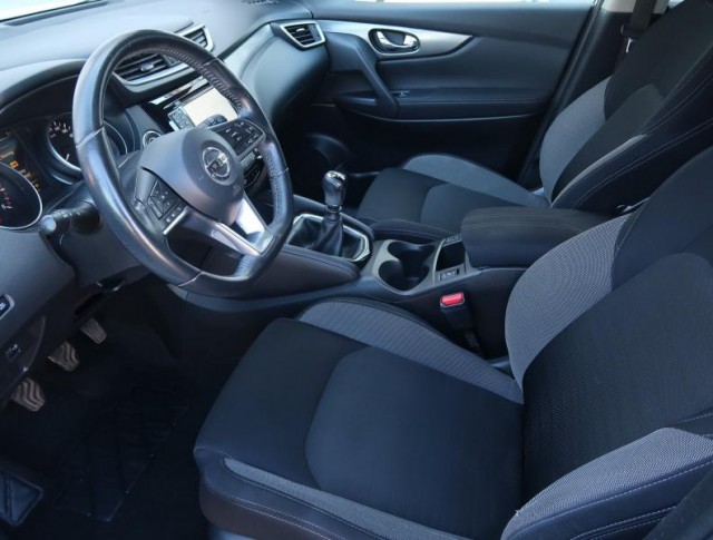 Nissan Qashqai  1.2 DIG-T 