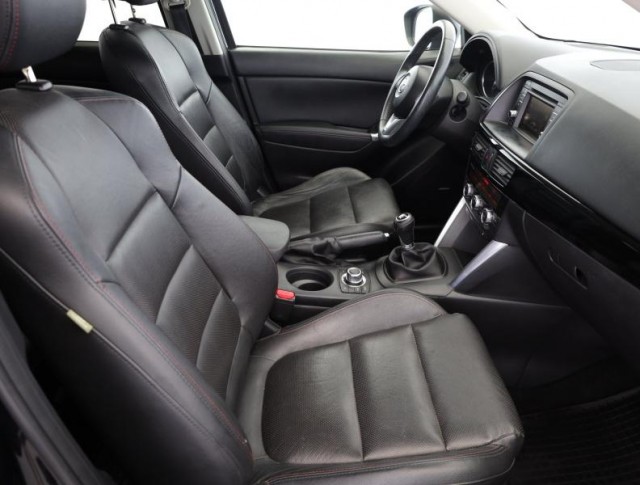 Mazda CX-5  2.2 Skyactiv-D Revolution