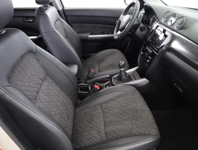 Suzuki Vitara  1.4 BoosterJet 