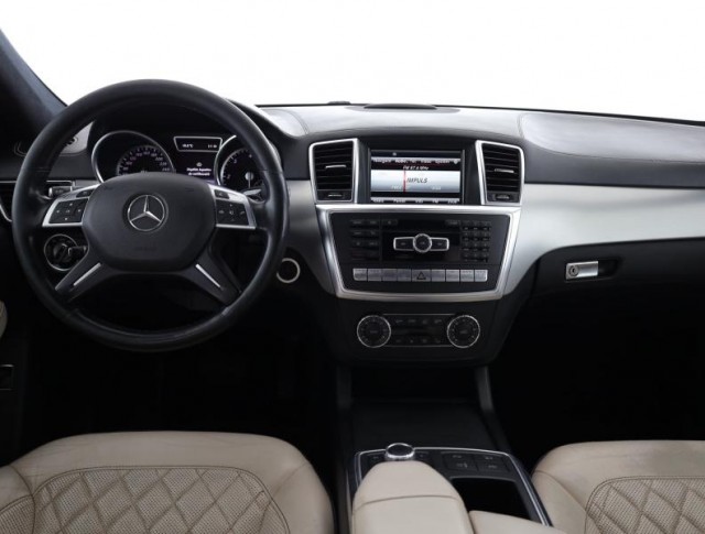 Mercedes-Benz ML  ML 350 BlueTEC Designo