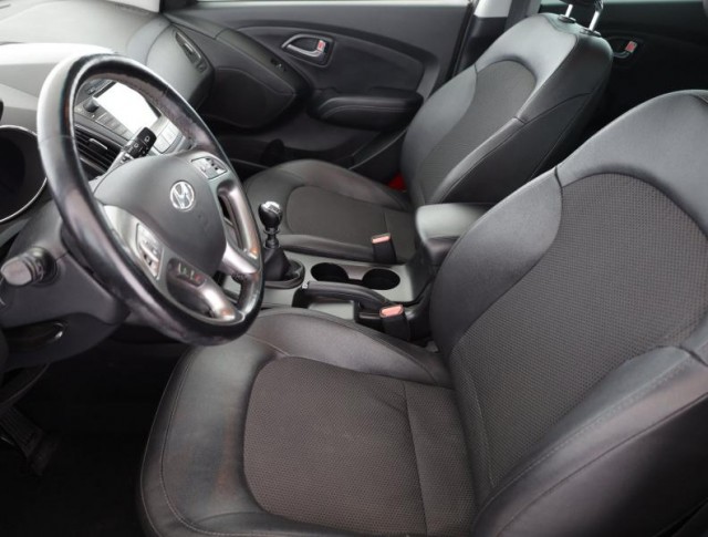Hyundai ix35  2.0 CRDi 