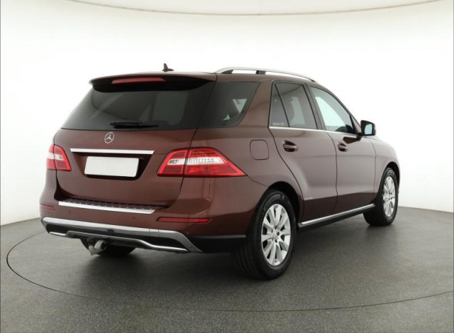 Mercedes-Benz ML  ML 400 