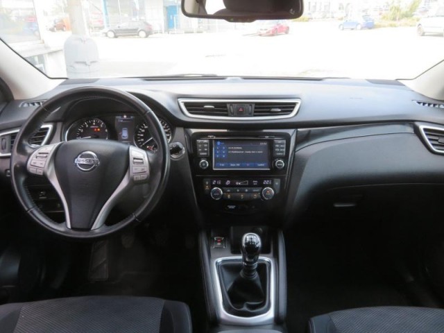 Nissan Qashqai  1.2 DIG-T 