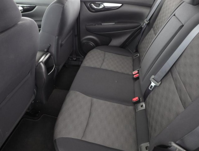 Nissan Qashqai  1.2 DIG-T 