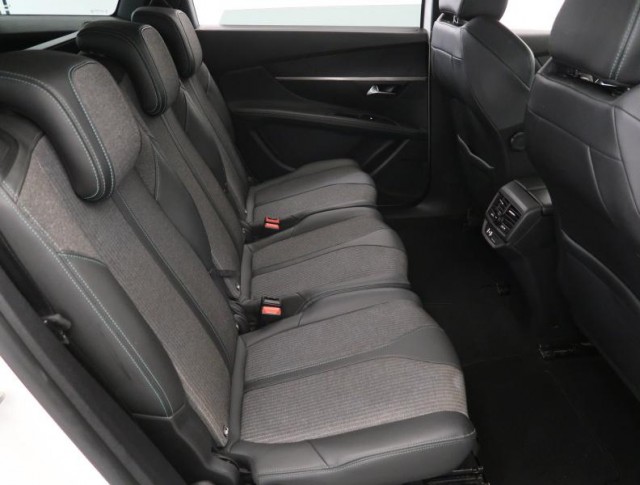 Peugeot 5008  1.5 BlueHDi Allure