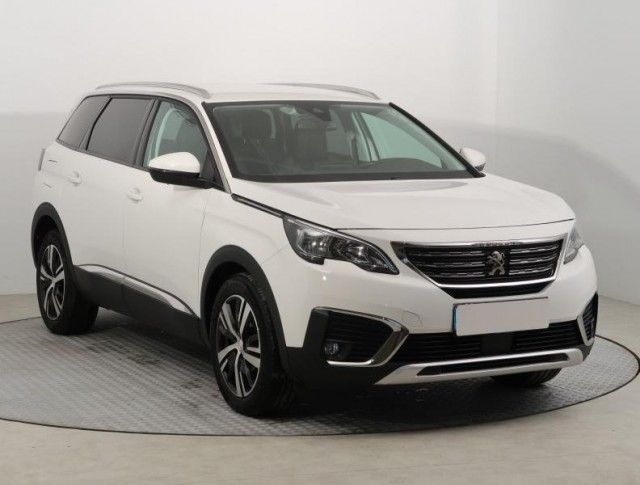 Peugeot 5008  1.5 BlueHDi 