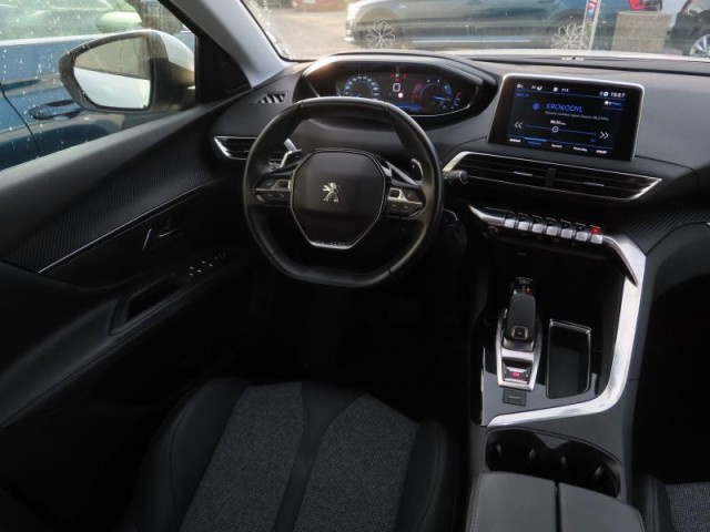 Peugeot 5008  1.5 BlueHDi 