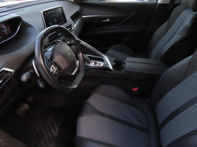 Peugeot 5008  1.5 BlueHDi 