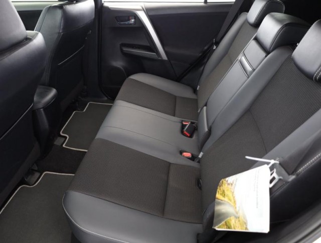 Toyota RAV 4  2.5 Hybrid 