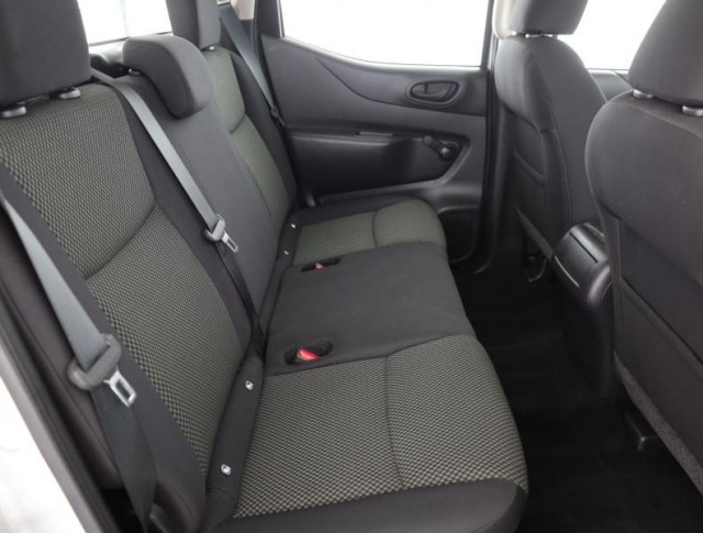 Nissan Navara  2.3 dCi 