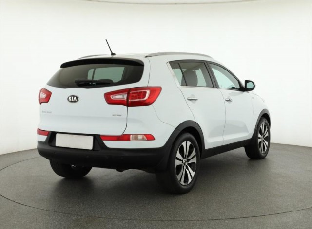 Kia Sportage  2.0 CRDi 