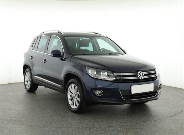 Volkswagen Tiguan  2.0 TSI Sport