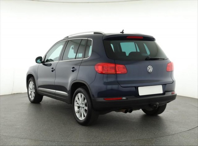Volkswagen Tiguan  2.0 TSI Sport