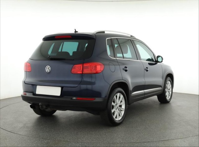 Volkswagen Tiguan  2.0 TSI Sport