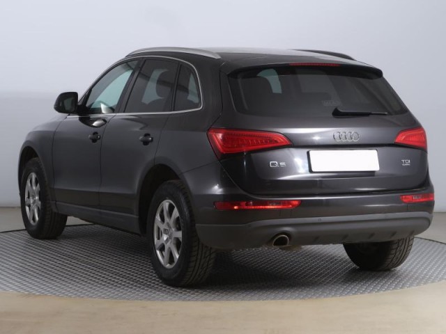 Audi Q5  2.0 TDI 
