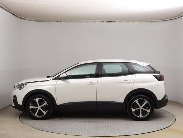 Peugeot 3008  1.2 PureTech Allure