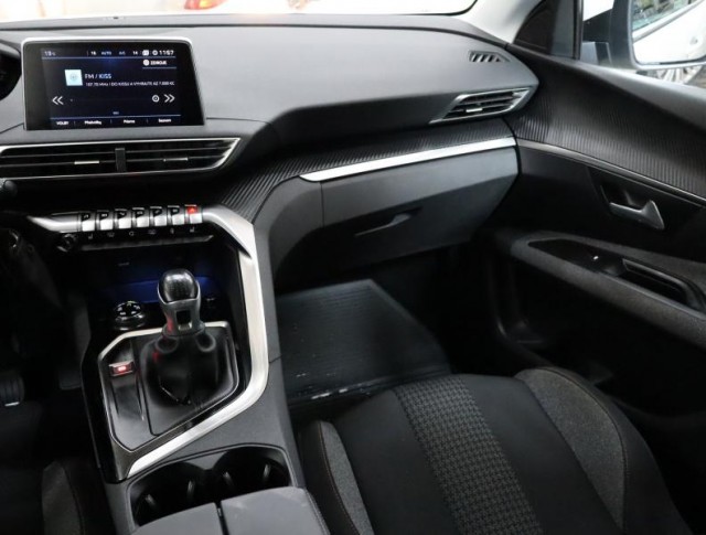 Peugeot 3008  1.2 PureTech Allure