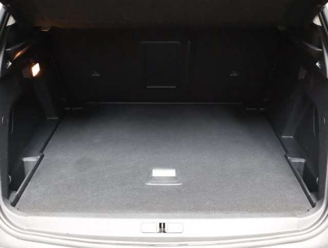Peugeot 3008  1.2 PureTech Allure