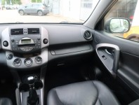 Toyota RAV 4  2.2 D-CAT 
