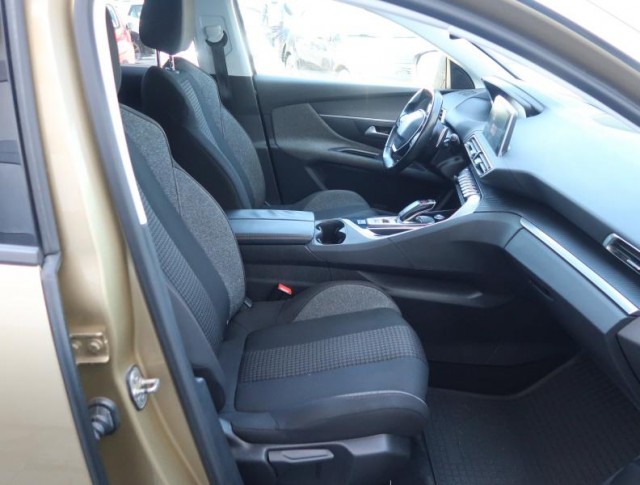 Peugeot 3008  1.6 BlueHDi 