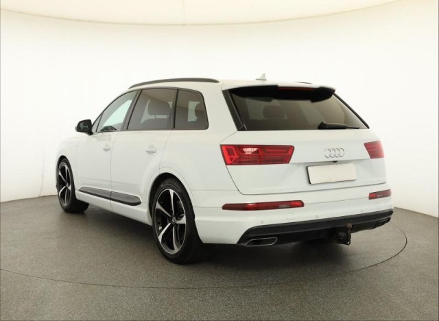 Audi Q7  50 TDI S-Line