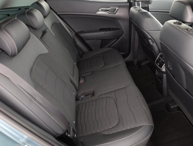 Kia Sportage  1.6 T-GDI MHEV 