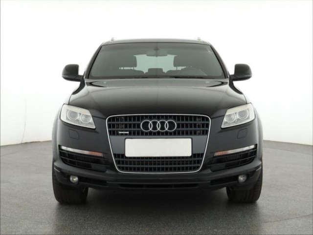 Audi Q7  3.0 TDI 