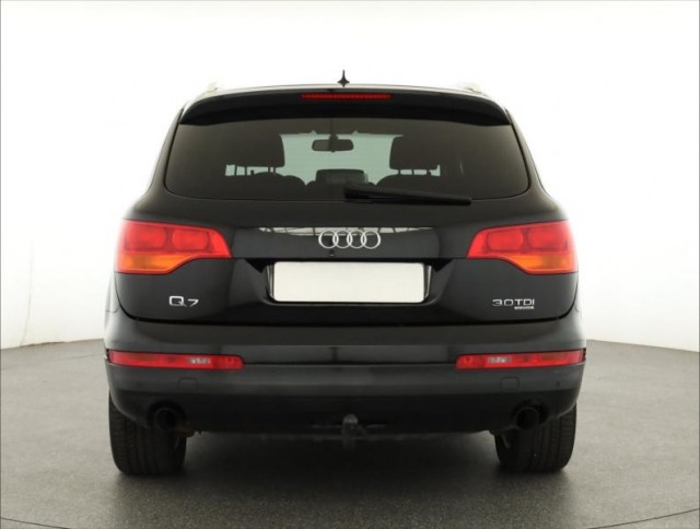 Audi Q7  3.0 TDI 