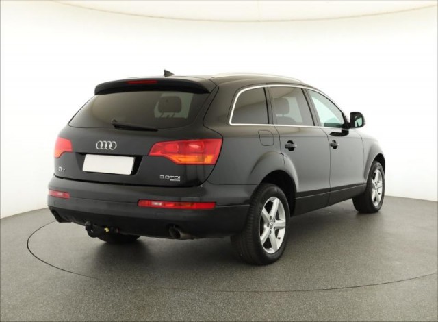Audi Q7  3.0 TDI 